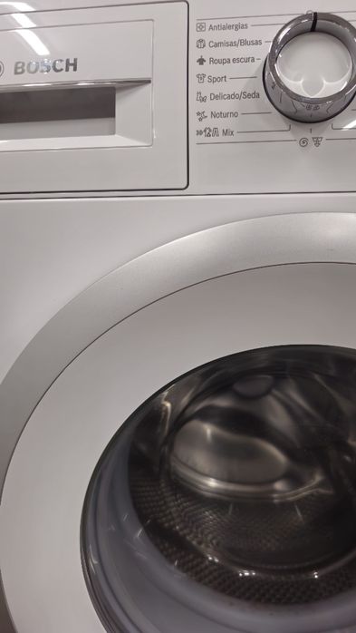 Maquina de Lavar Roupa BOSCH 8KG