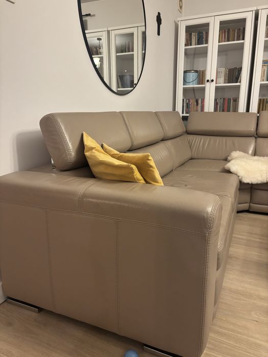 Rozkładana kanapa narożna