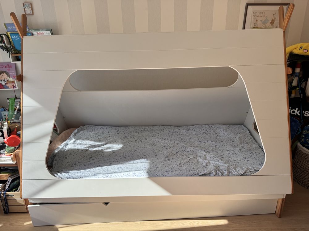 Vende-se quarto de criança - colchão Pikolin