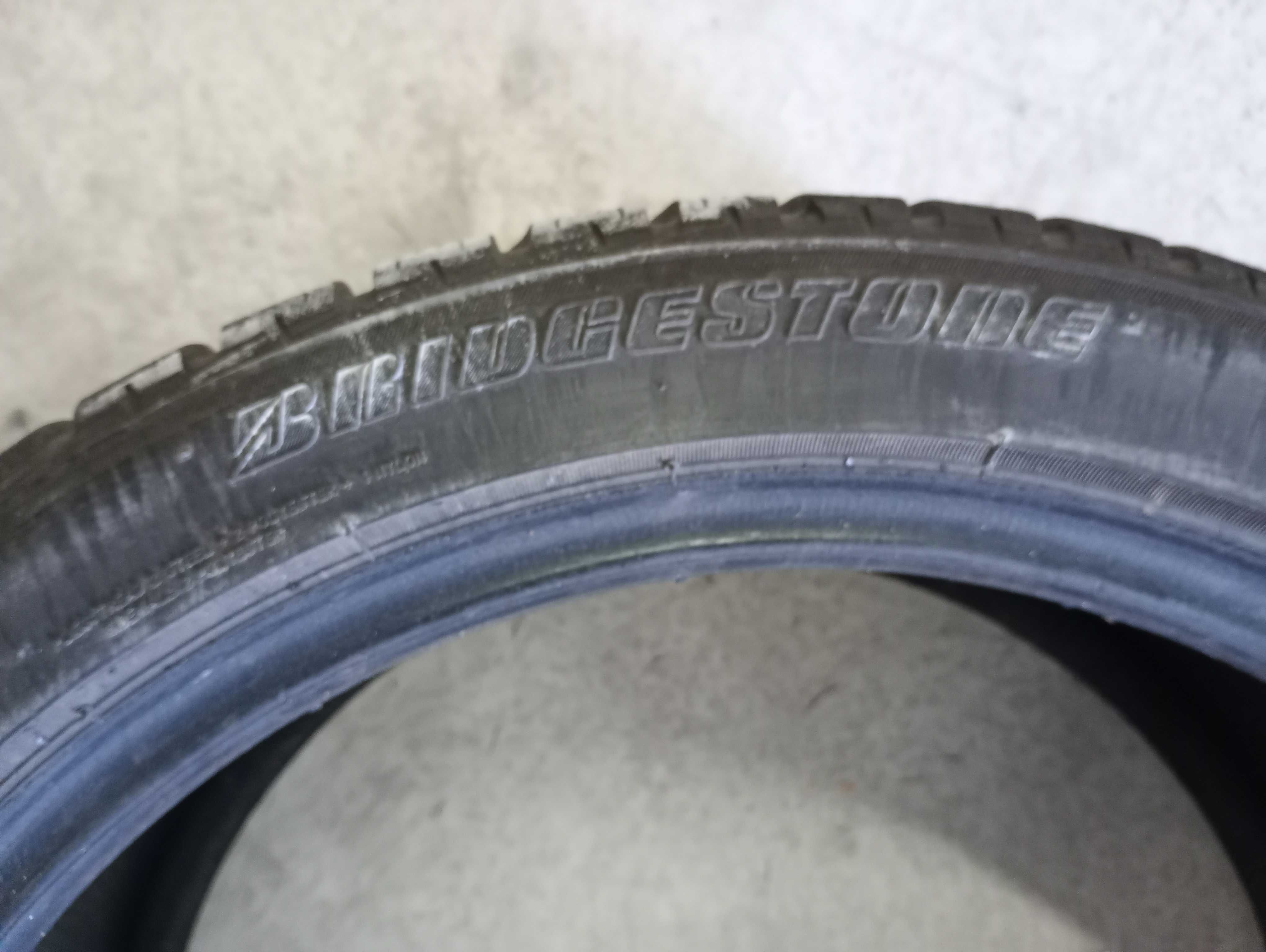 Opony Zimowe Bridgestone 245/40R18, 2 sztuki