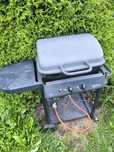 Grill gazowy dwupalnikowy