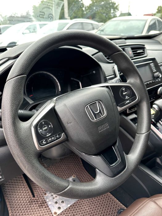 Продам Honda CR-V 2017 рік можлива розстрочка,кредит!