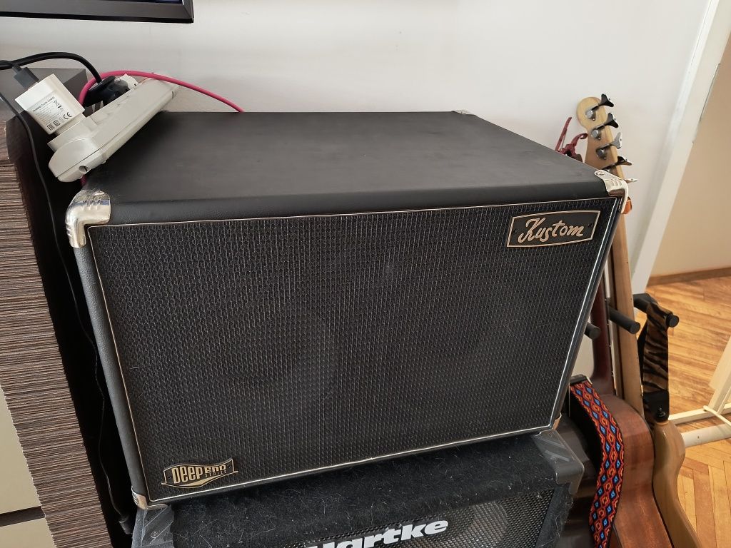 Head basowy TC Electronics 200 WATT + Kolumna basowa Kustom 500 WATT