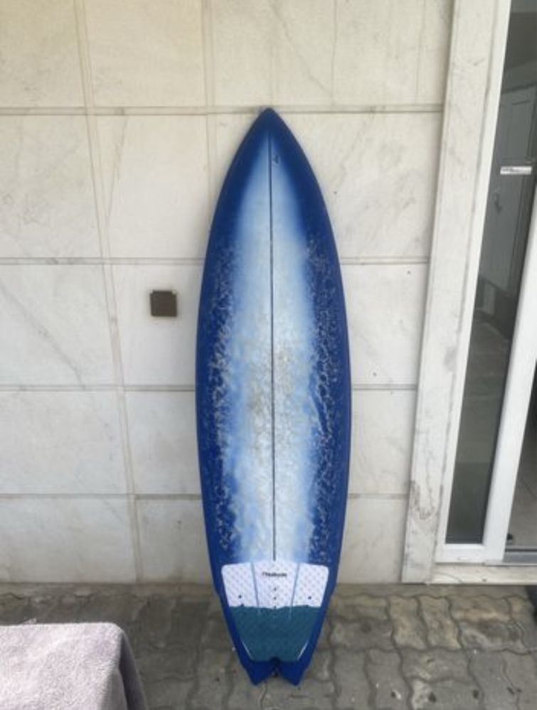 Prancha de surf com pad - preço negociável
