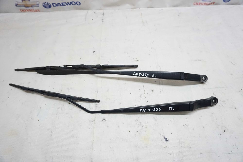 Тримач двірника  Chevrolet Aveo\Шевроле Авео Т255