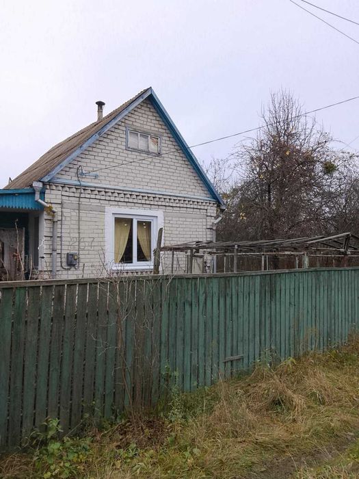 Продам дачу для постійного проживання в  Соколовському масиві.