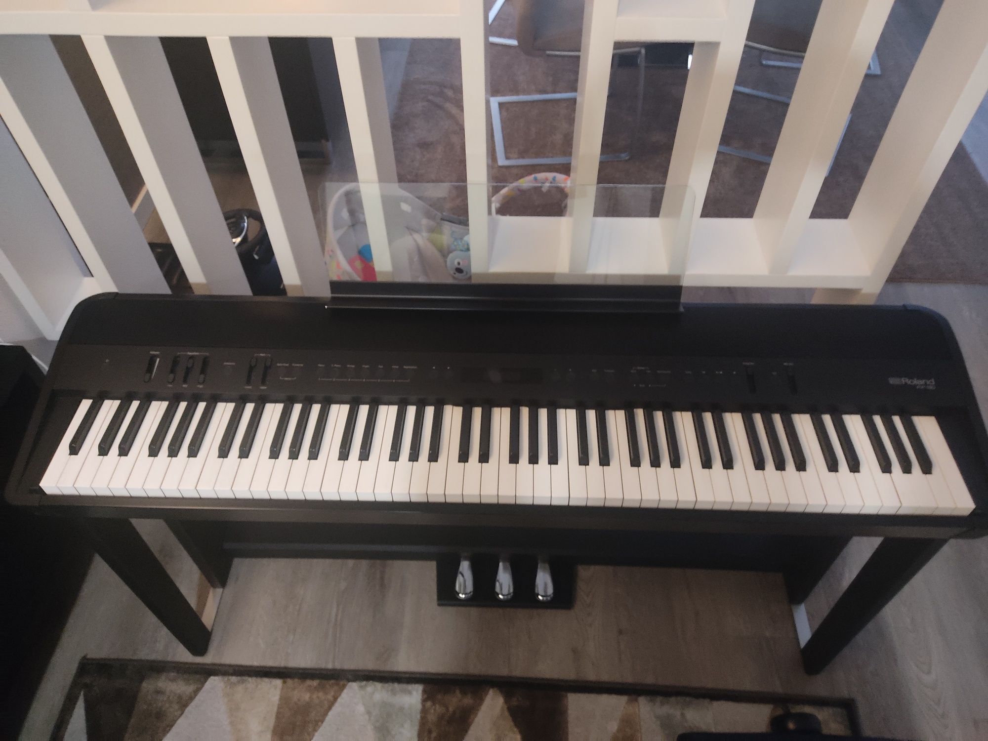 Piano Roland FP-90 com banco