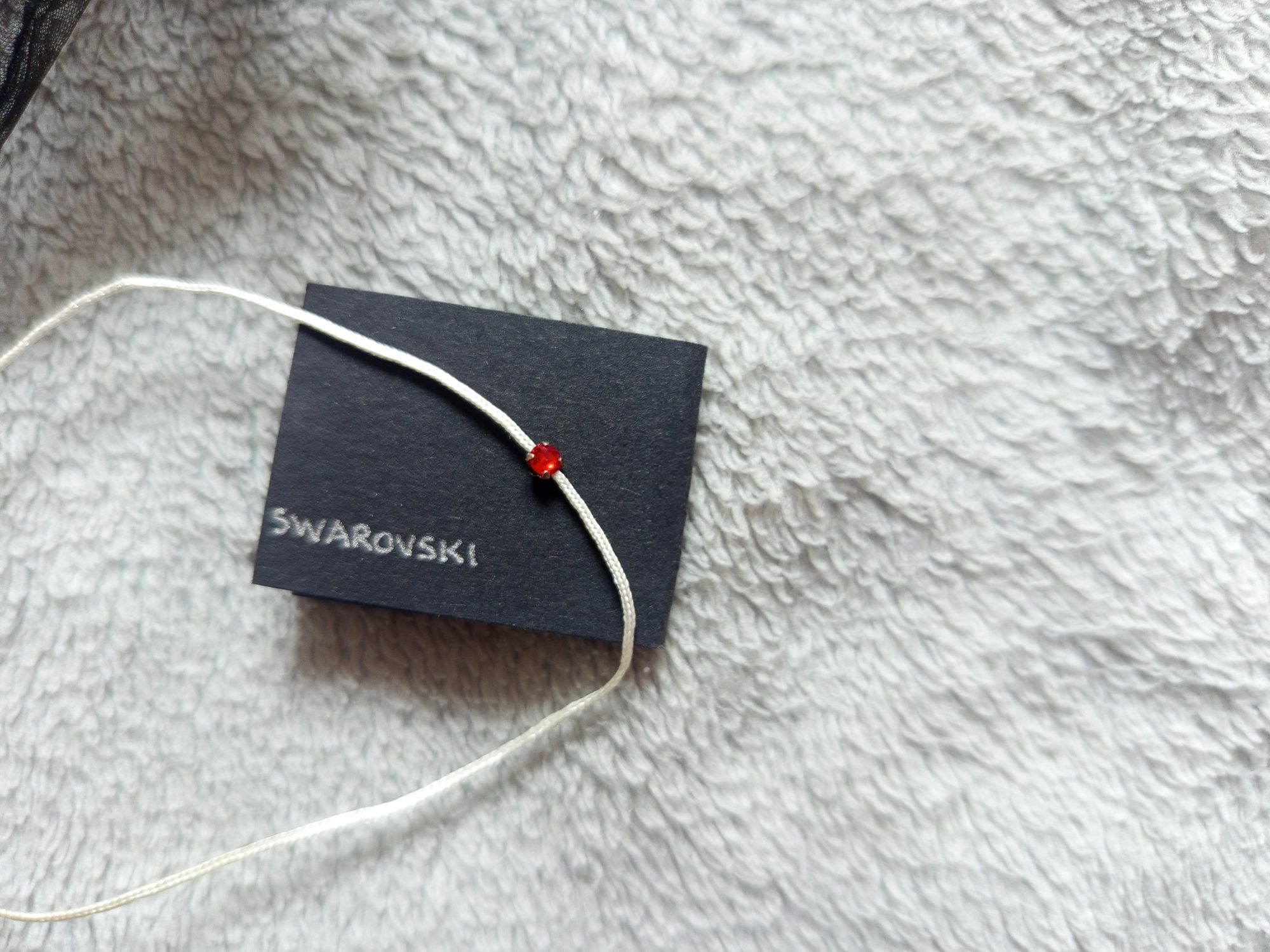 Bransoletką z diamentem Swarovski