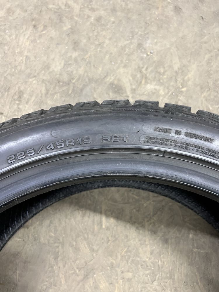 Шини.Резина Goodyear 225/45/19 зима