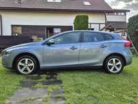 Volvo V40 D2 2017 Volvo Select niski przebieg