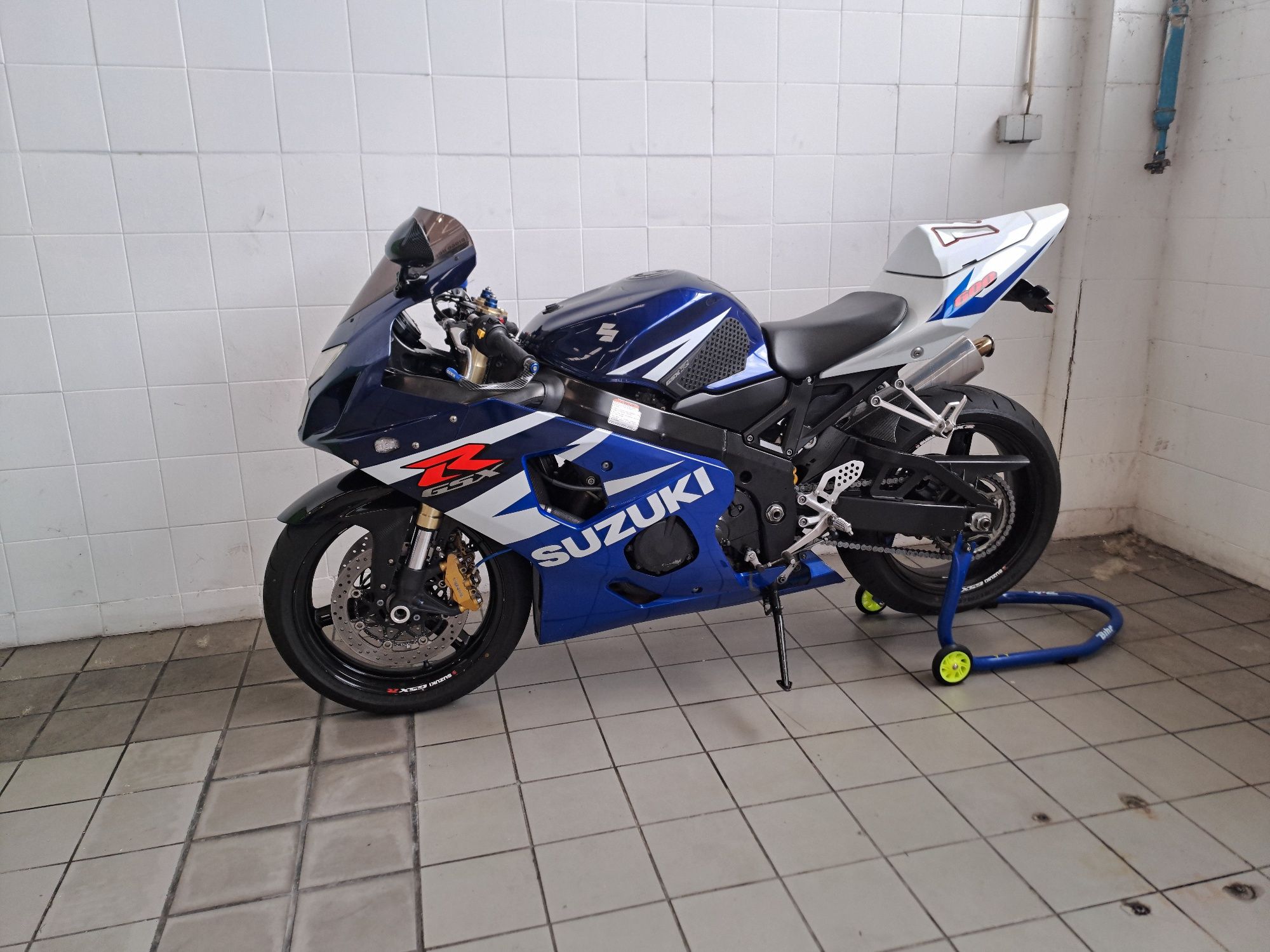 SuzukiI GSX-R 600 K4
