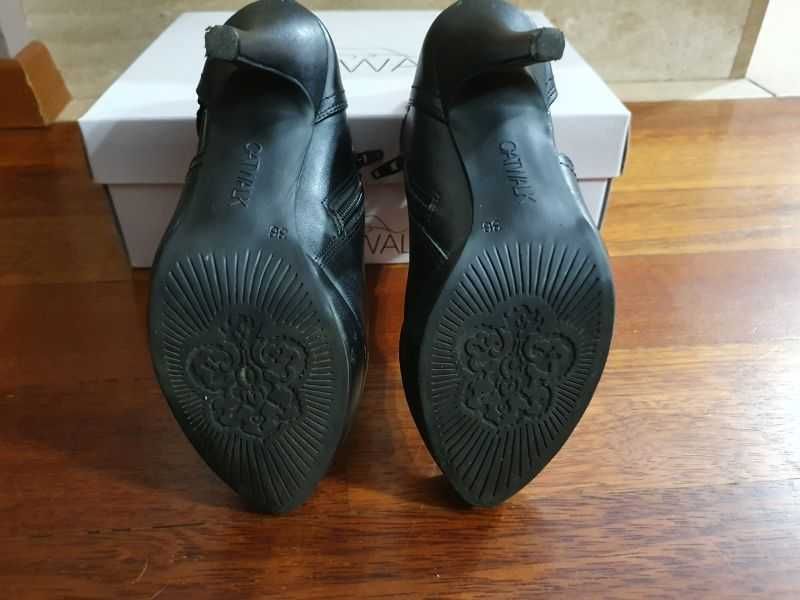 Eleganckie botki Catwalk na wysokim obcasie rozm. 36
