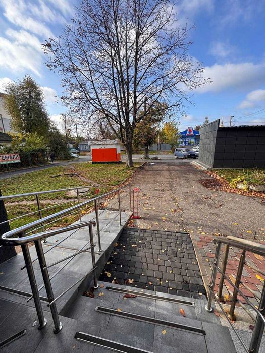 Продається комерційне приміщення в центрі міста