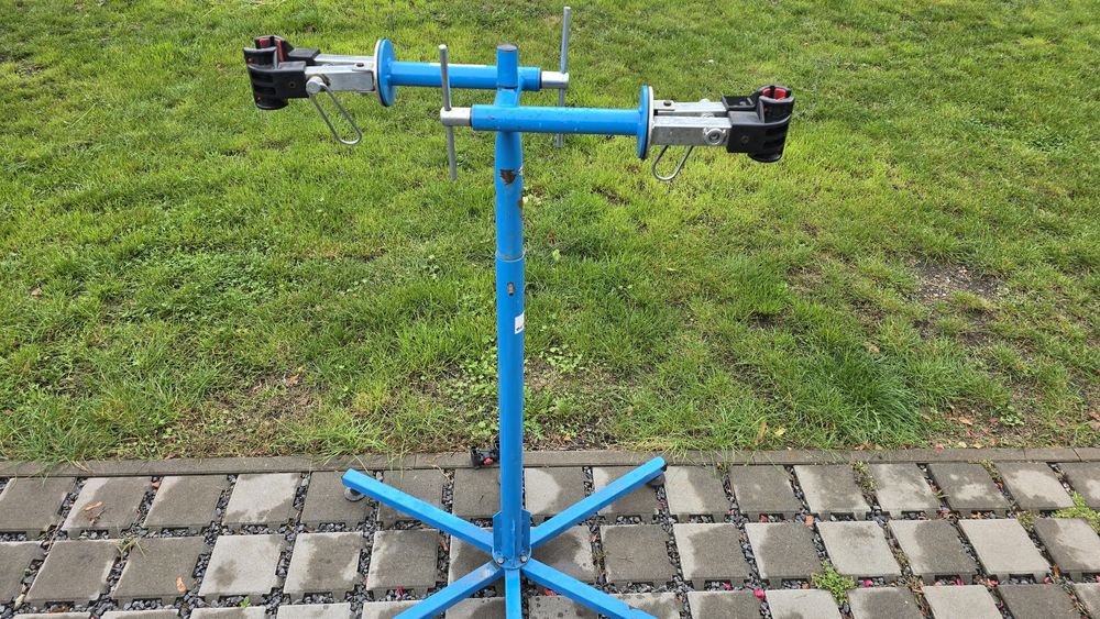 Stojak serwisowy na dwa rowery, solidny