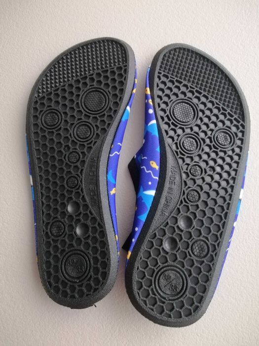 Нові аквашузи, коралки, р.31, 19 см.