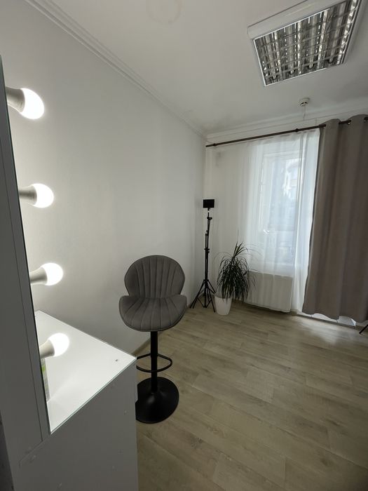 Оренда робочого місця, кушетки для нарощування вій, перманент, бровист