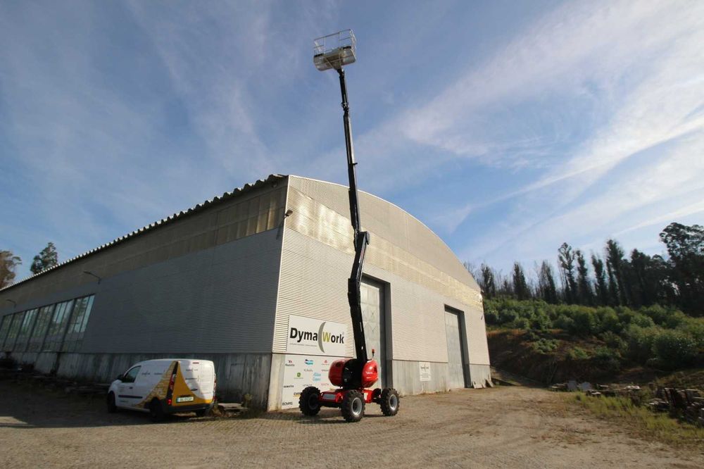 Manitou ATJ 160 Plataforma elevatória articulada todo terreno
