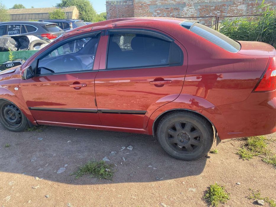 двері вибір кольору Chevrolet Aveo т 250