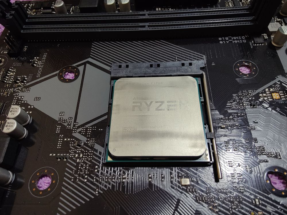 Процесор Ryzen 7 1700, материнська плата prime b450m-k, оперативка