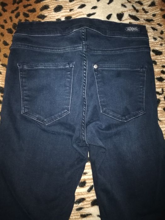 Джинсы новые фирмы HM.