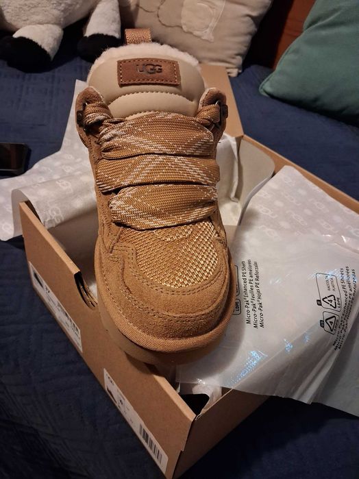 Botas UGG novas com etiqueta