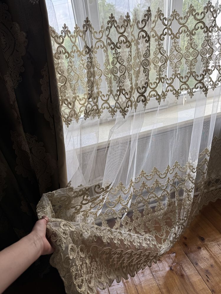 Продамо 2 штори в дуже гарному стані
