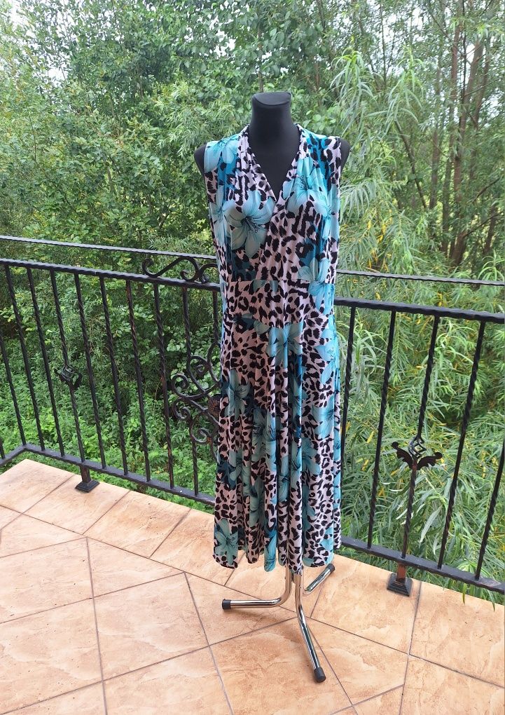 Długa sukienka maxi rozmiar XL 42 / XXL 44 / XXXL 46