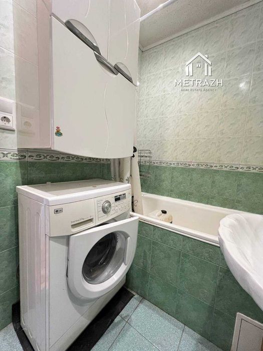 Продается 2- х комнатная квартира 6/9, Алексеевка Ахсарова 3 (88663)