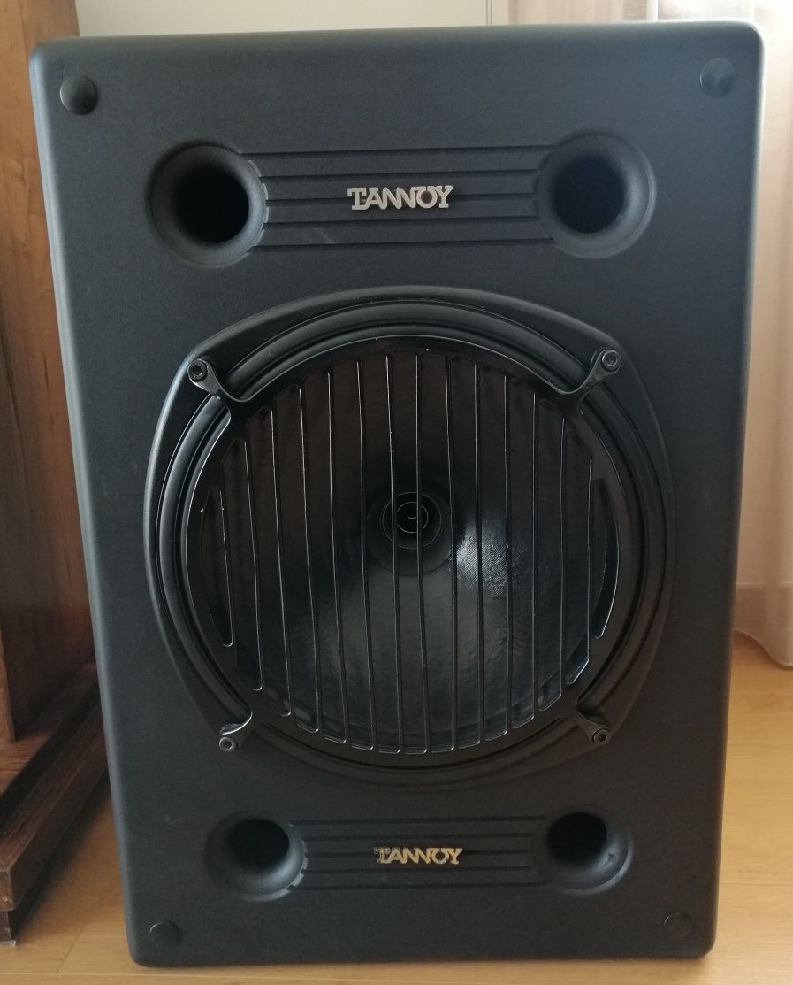 Colunas Tannoy 15 100db (driver Dual Concentric)- de estúdio.