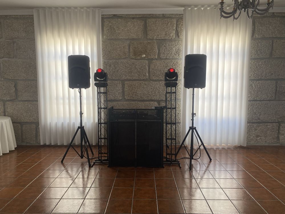 DJ , Som e luz para pequenos eventos