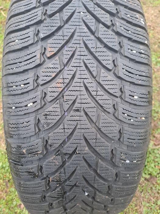 Зимова резина 235/55R18