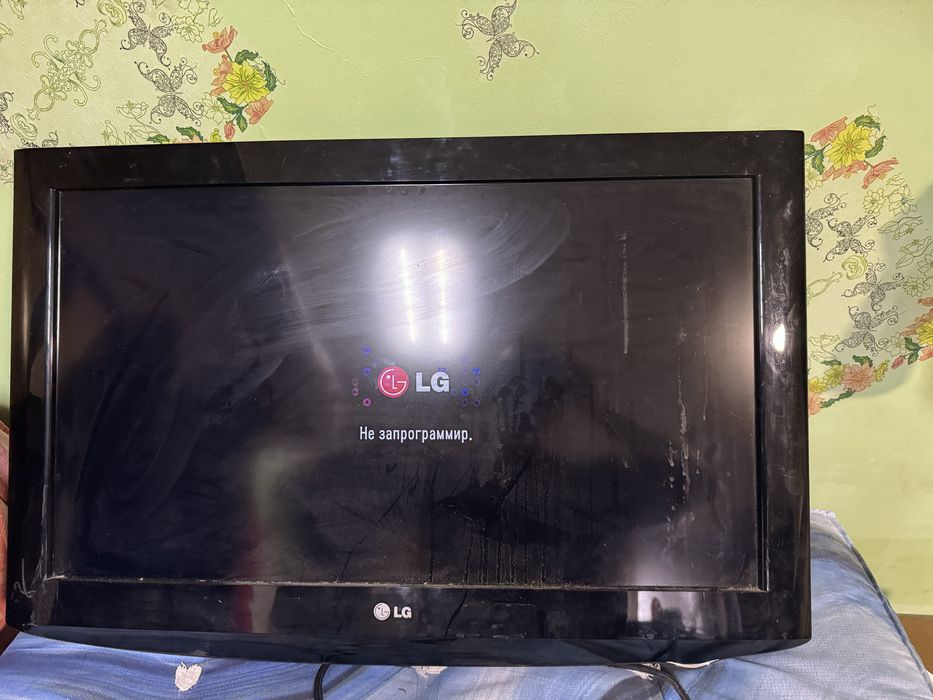 Телевізор LG 32LD320