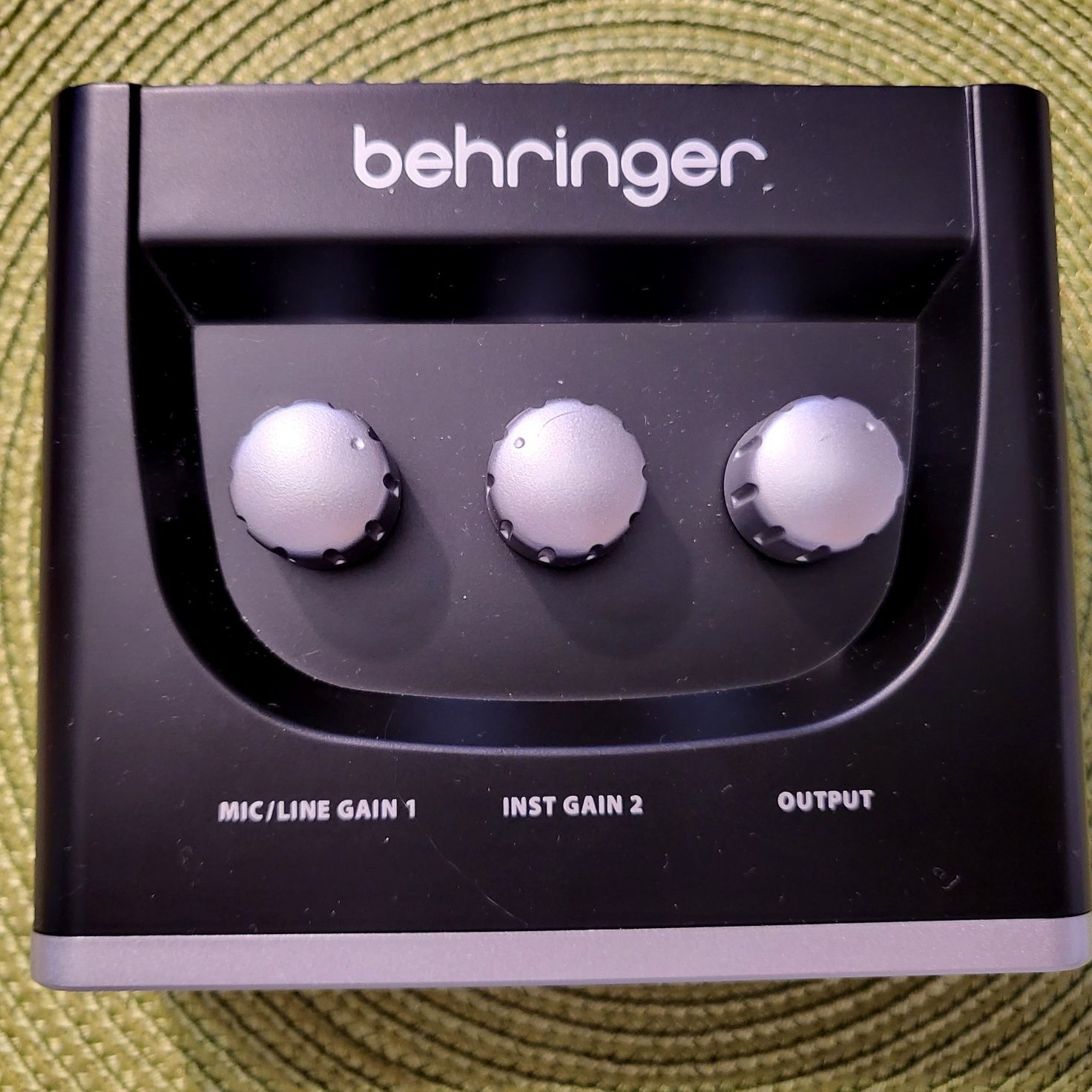 Interfejs audio Behringer