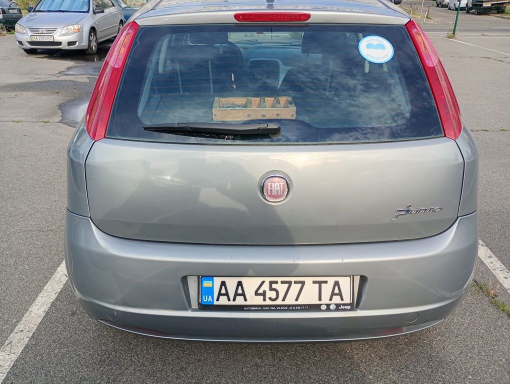 FIAT Grand Punto з пробігом 132.000 км.(Один власник).