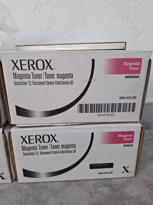 Toners, escova, depósito e óleo XEROX Docucolor12