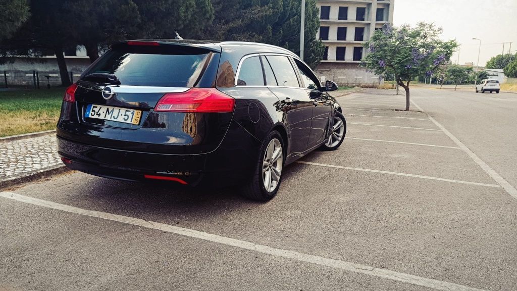 Opel Insignia 2011