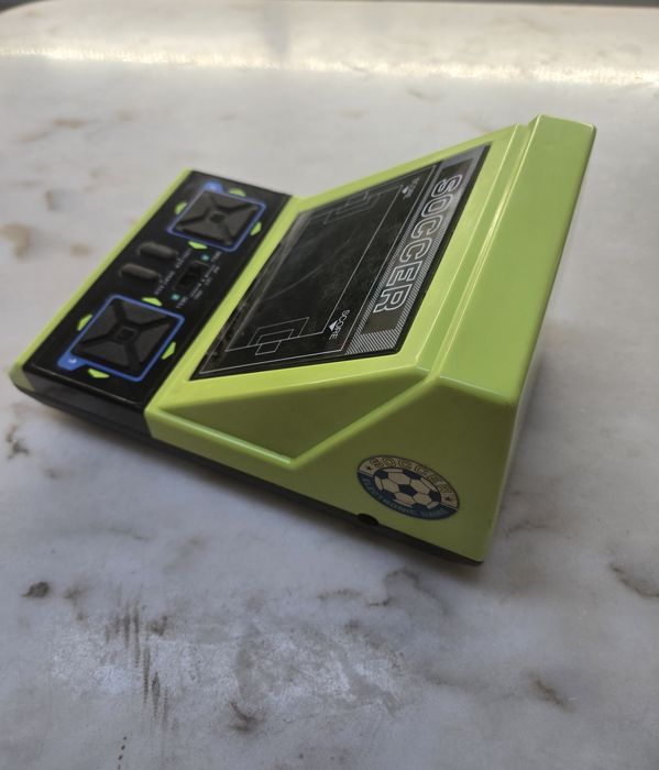 Consola retro de fotbal