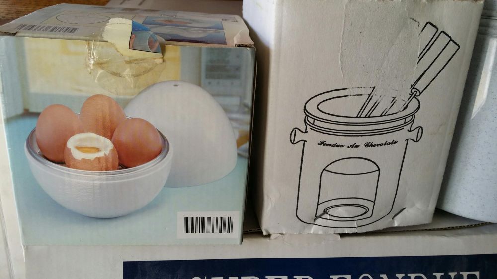 Lote mala e fondue e maquina cozer ovos e termo
