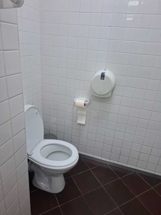 Пропонуємо приміщення в оренду приміщення в центрі, парк «Ю́ність».