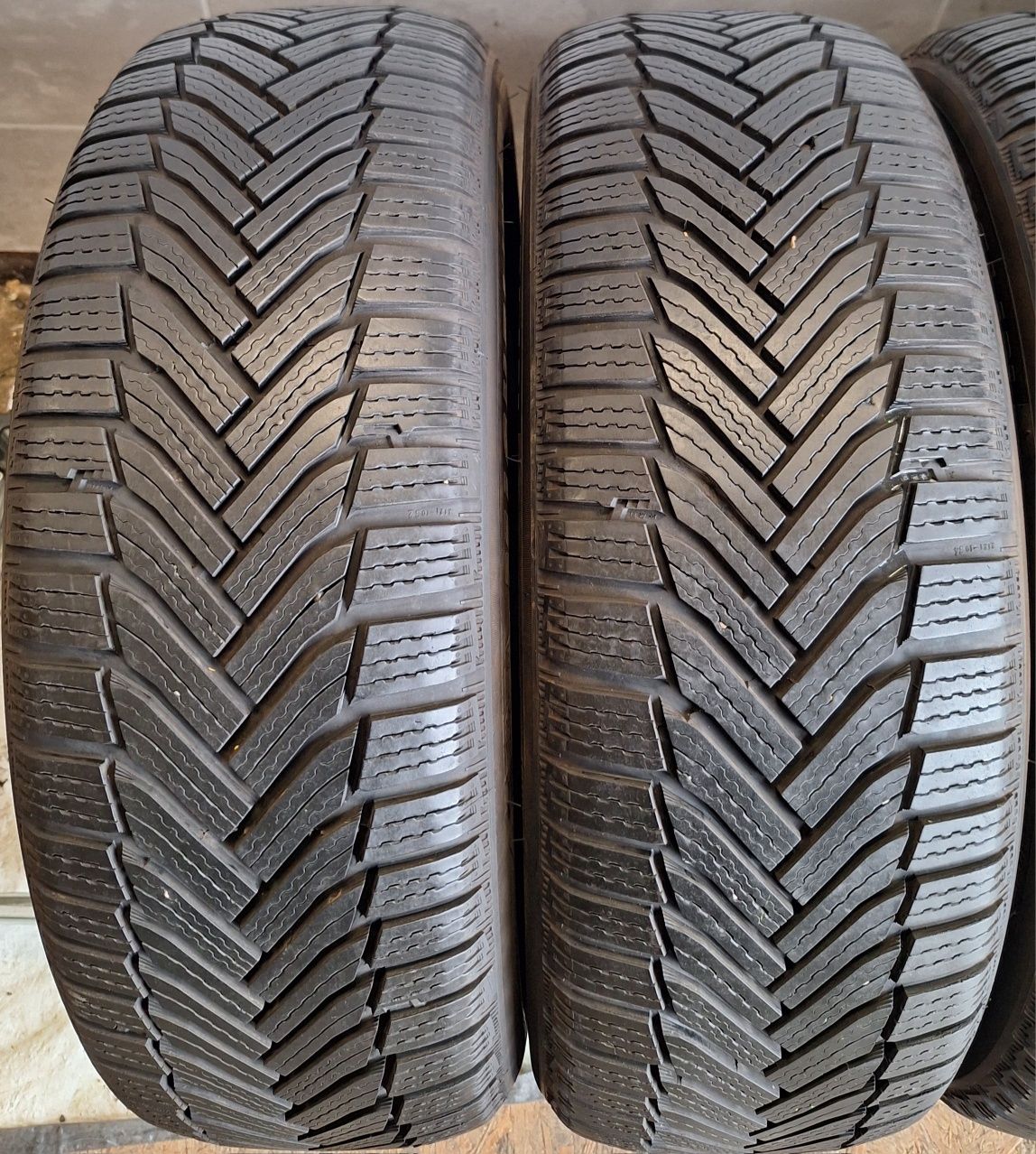 Opony Całoroczne 17 Michelin Alpin 6 225/55R17 Komplet