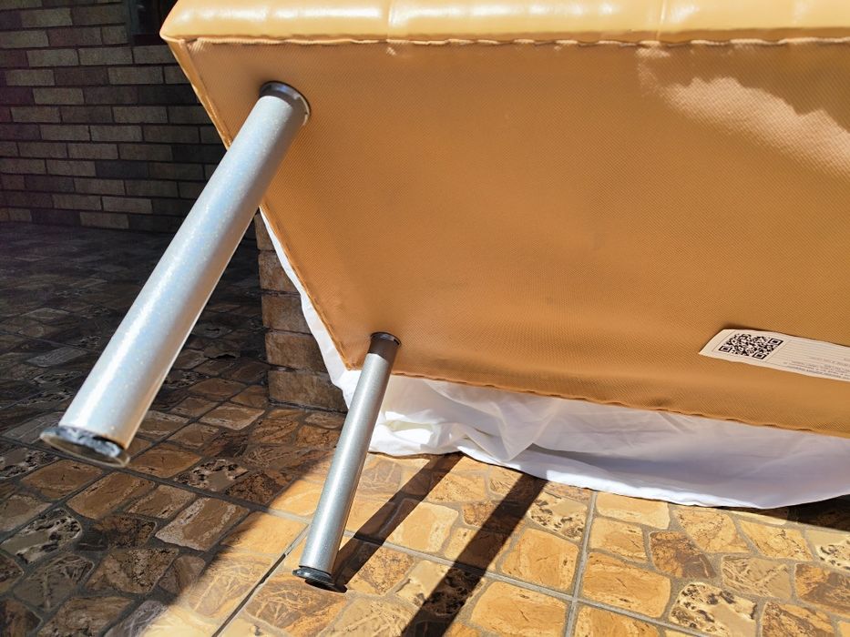 Мини - диван .Как новый .