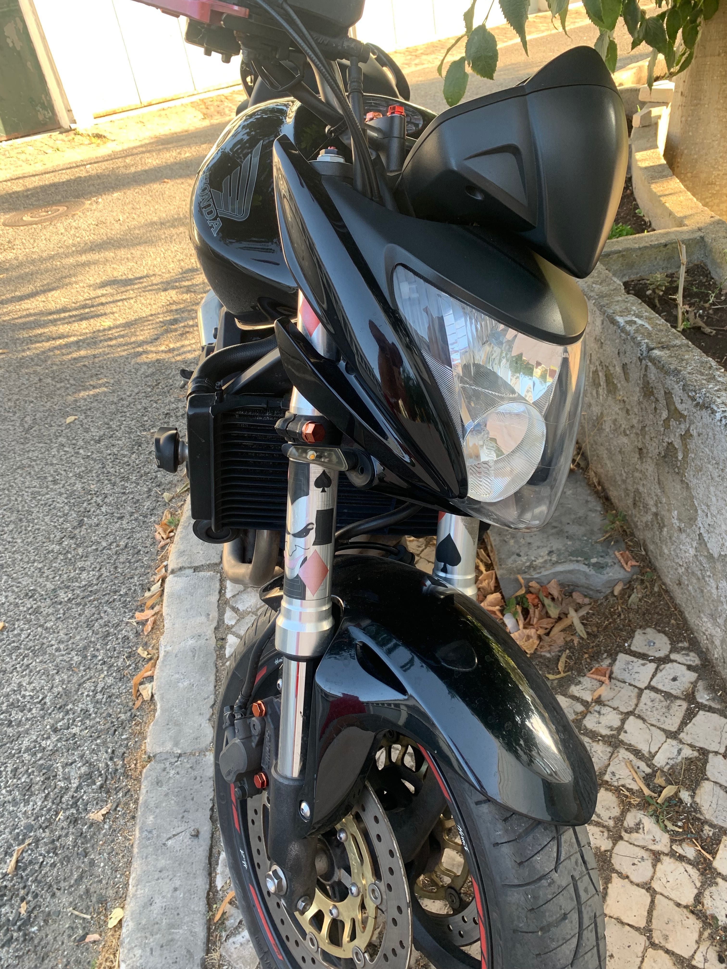 Hornet 600F so 33.000 rodados