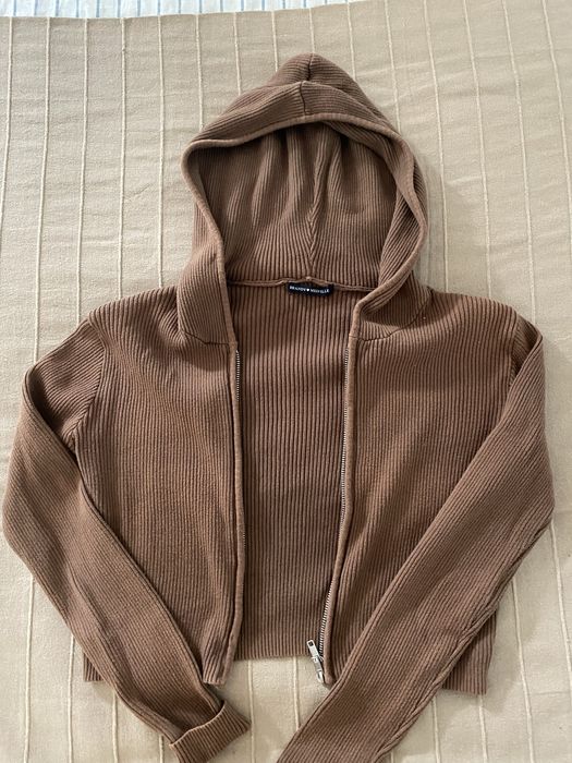 Casaco Curto Castanho - Brandy Melville