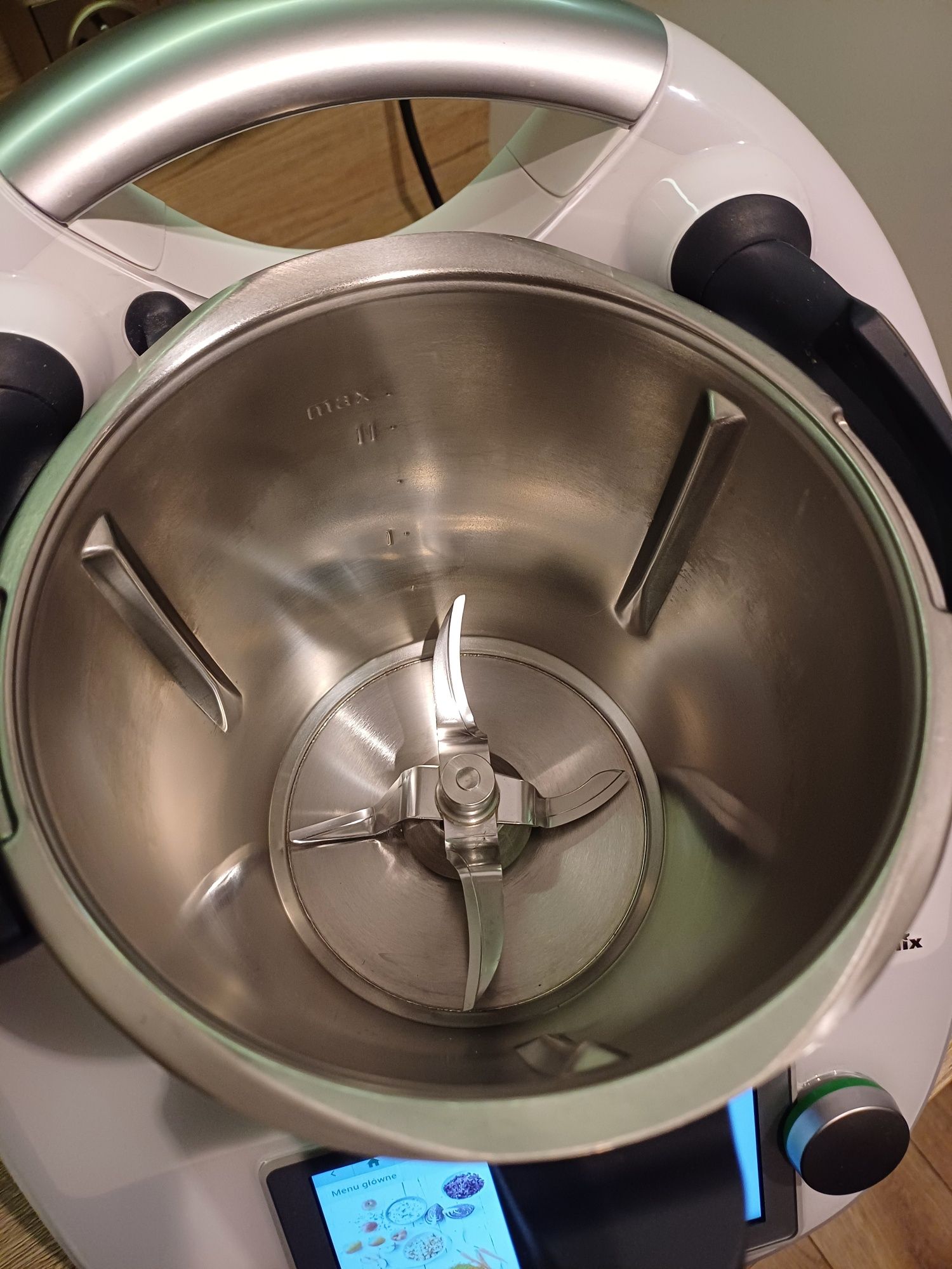 Sprzedam Thermomix TM6