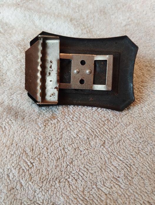 Продам пряжку ,,,