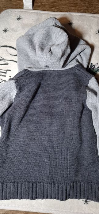 Sweterek r.86 dla chlopca