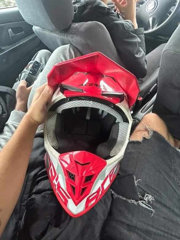 Capacete ACEBRIS