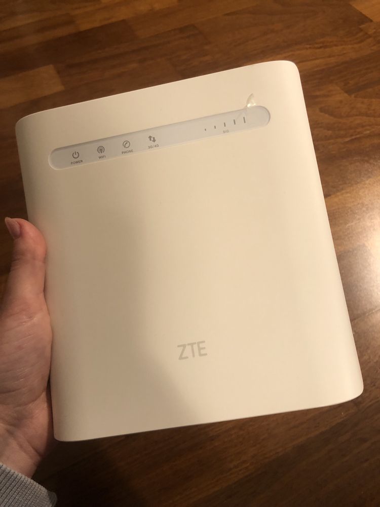 NOWY router ZTE MF286D 4G LTE