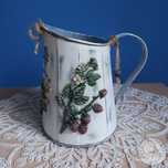 Ręcznie zdobiony dzbanek w stylu shabby chic