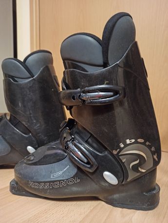 Buty narciarskie Rossignol 26.5 wraz z kijkami